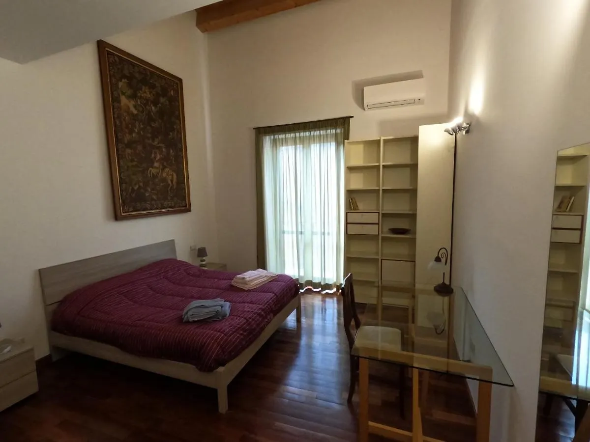 Suite Franziska Lift & Ac A Ballaro باليرمو